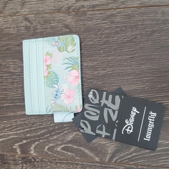💙🌿 Loungefly Disney Lilo & Stitch Tropical Friends Cardholder - Picture 2 of 4